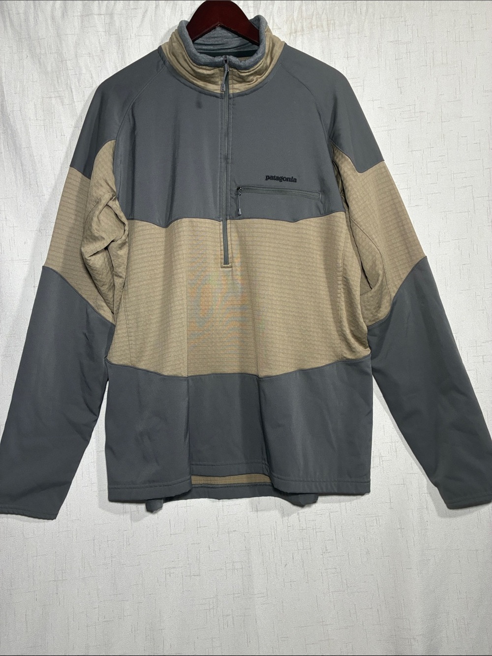 Patagonia Men’s Performance Half-Zip Jacket - Gray & Tan
